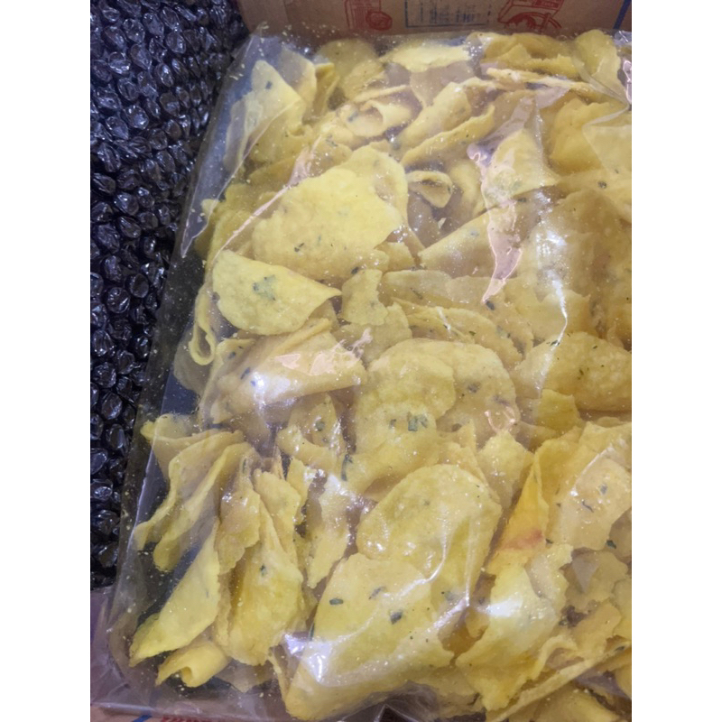 

comringbawang 1kg (keripik singkong)