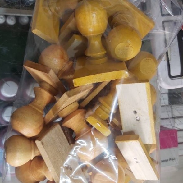 

Harga Termurah Paket gagang stempel kayu kotak campur isi 25pcs