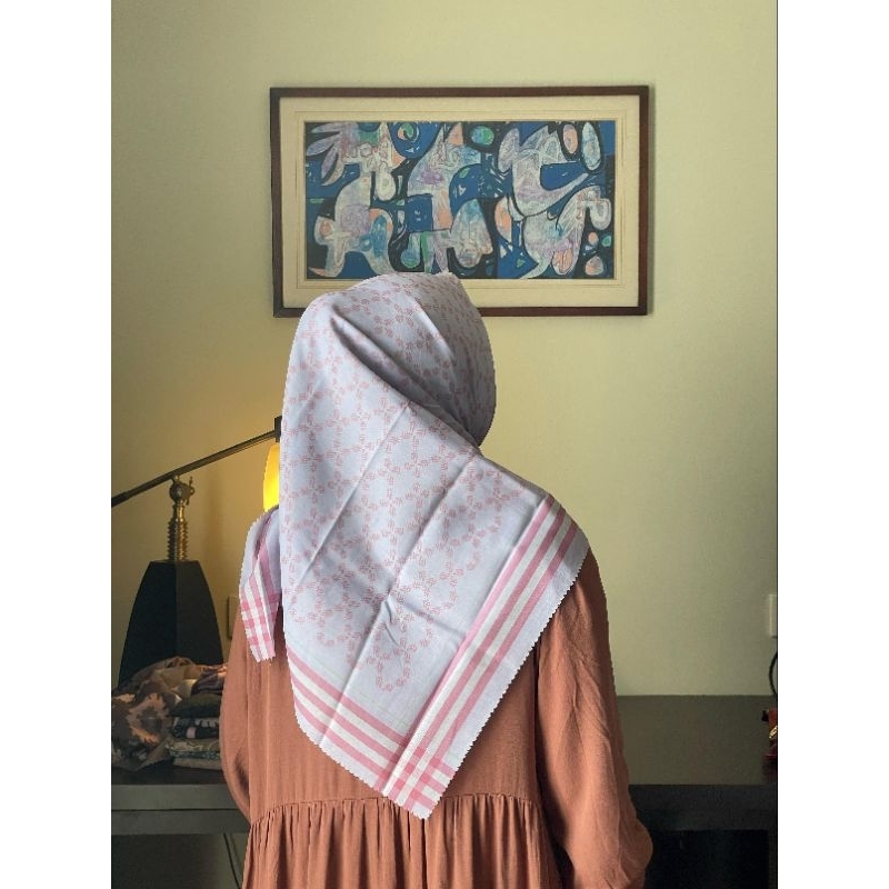 NUANSA PINK UNGU DUSTY hijab segiempat denay voal motif semarang