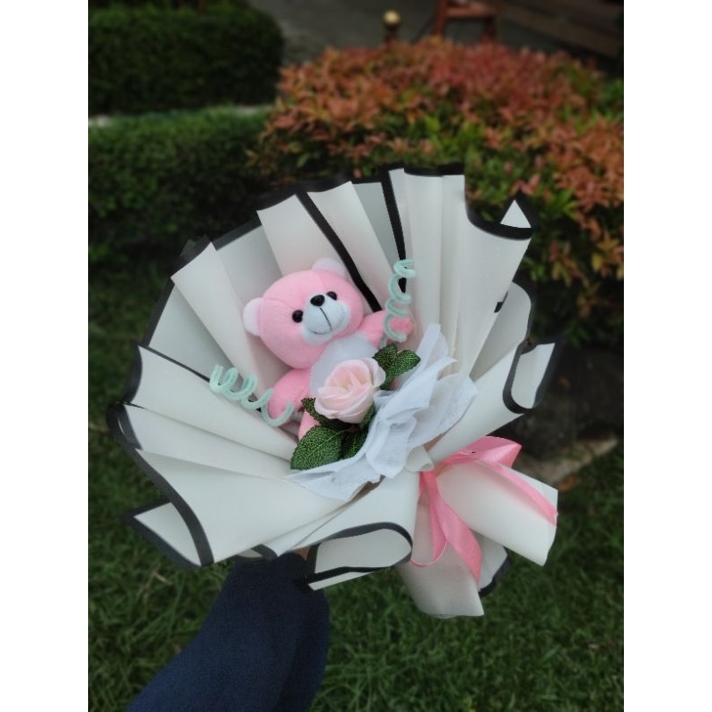 Buket Boneka | Buket Boneka Wisuda| | Bouquet Murah | Buket murah Jakarta Timur Buket Bunga | Buket 