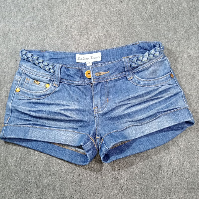 PRELOVED CELANA PENDEK BALENO ORI WANITA, HOTPANTS