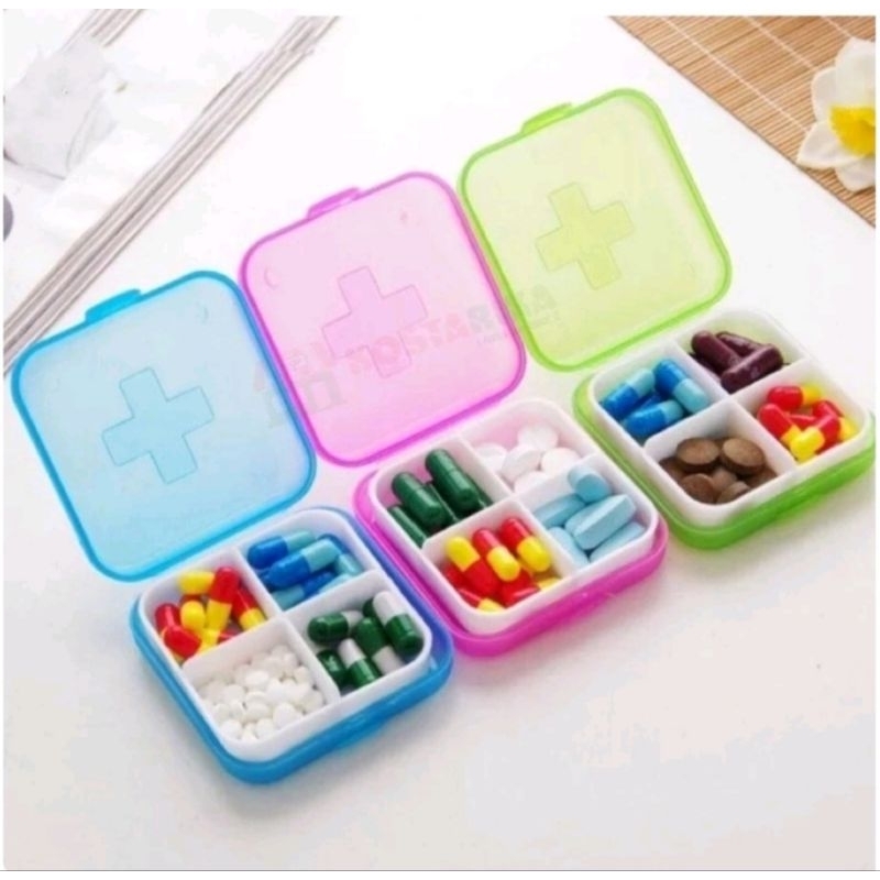 kotak obat mini sekat 4