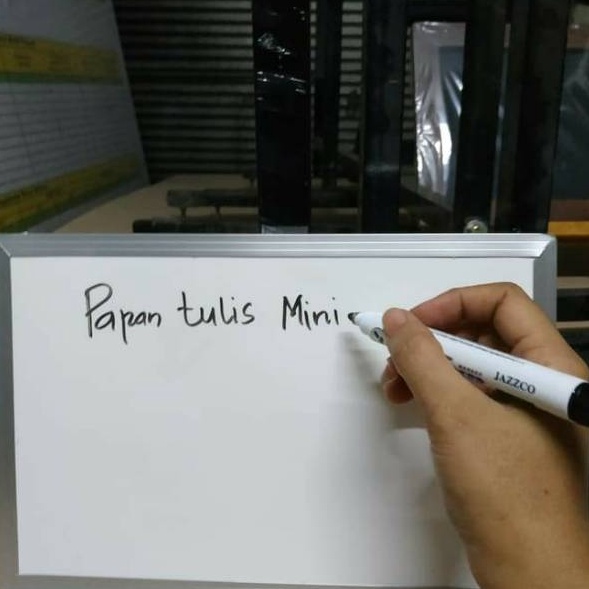 

Readystock Whiteboard anak papan tulis mini 2 x 3