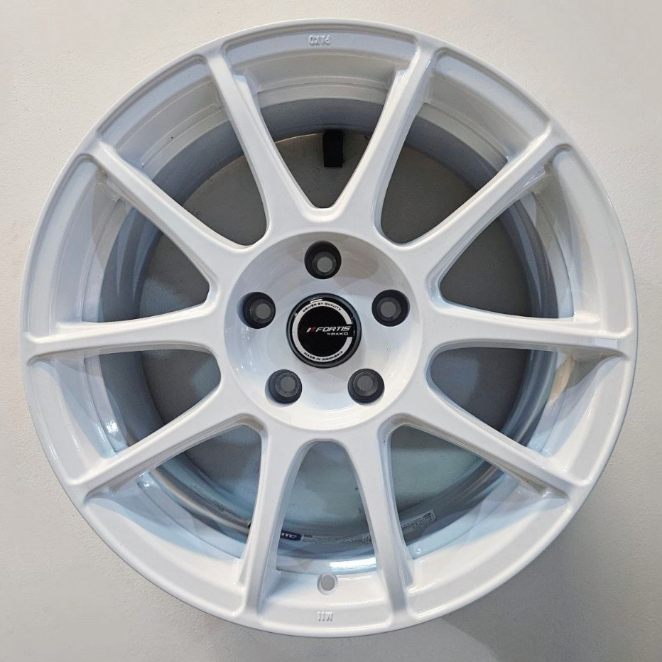 VELG MOBIL ORIGINAL RCX GALELA BY PAKO WHEELS R17 x 8 5H 114,3 ET 42 RACING WHITE
