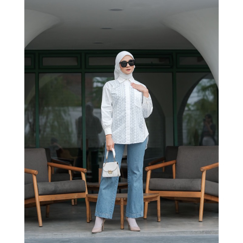 elicia top yarashima