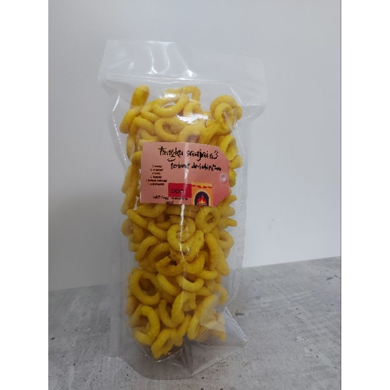 

Karakkaliang atau karupuak lapan lapan