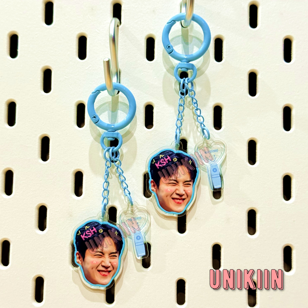 KIM SEONHO ACRYLIC KEYCHAIN | GANTUNGAN KUNCI AKRILIK KIMSEONHO FANMEETING CHARMING BLUE LIGHTSTICK