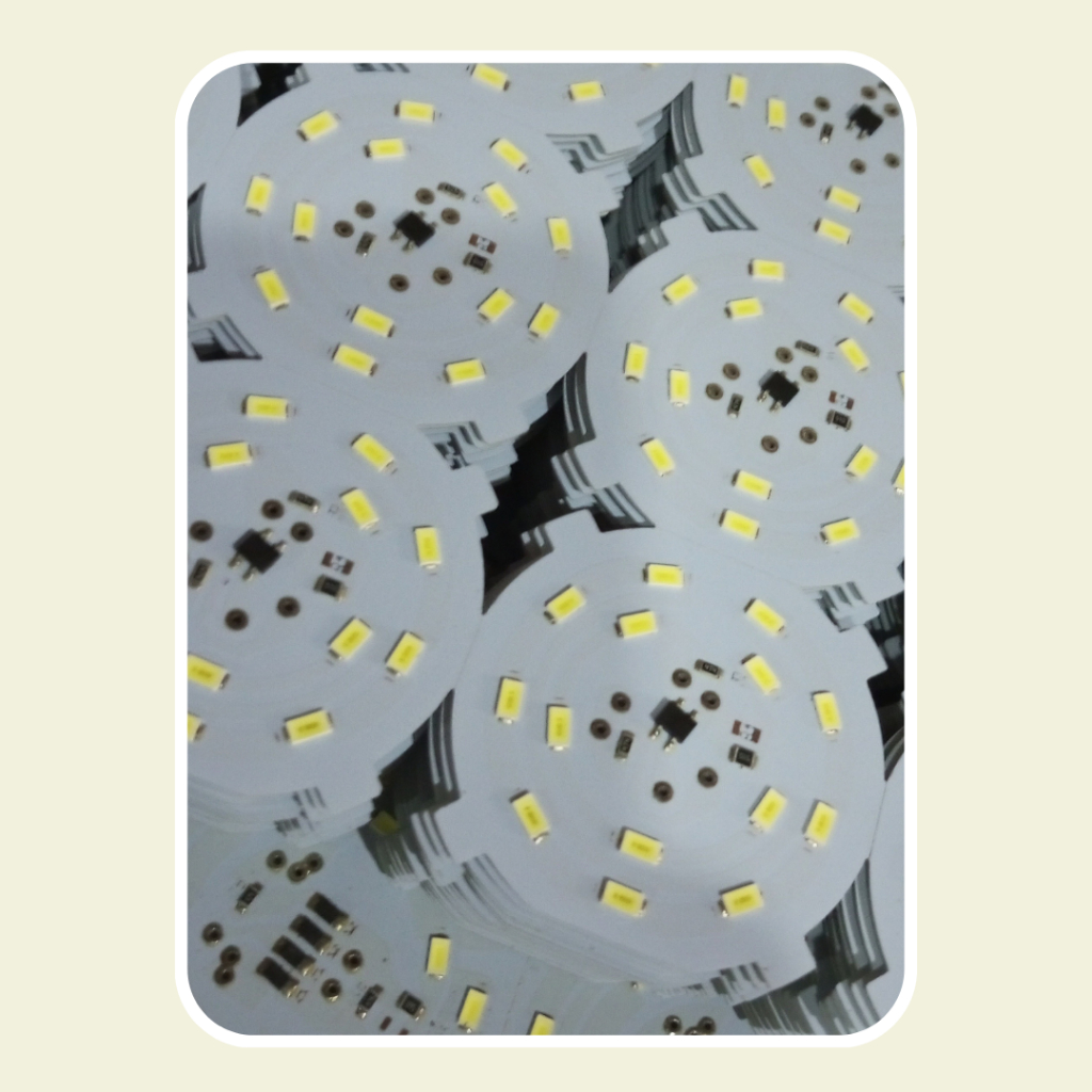 Dapatkan PCB lampu LED SMD 15 Watt dengan efisiensi tinggi