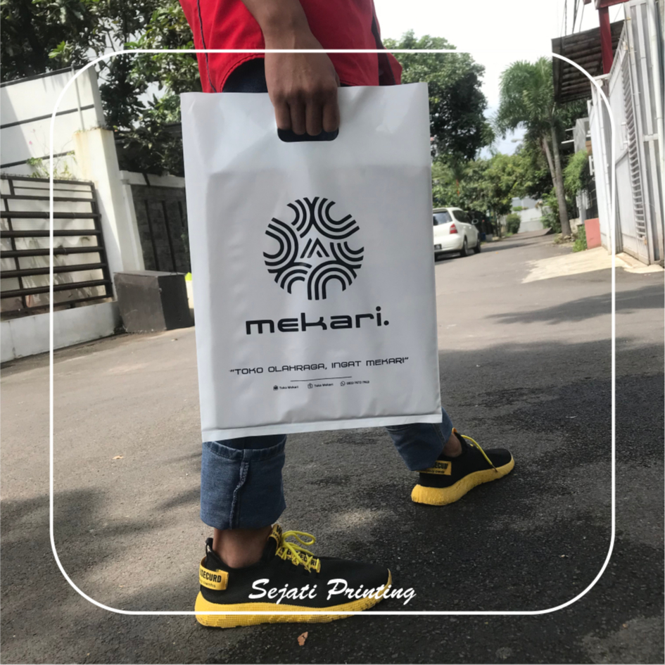 

Sablon Plastik Murah 30 x 40cm & 35 x 50cm, FREE DESAIN - SEJATIPRINTING - PE PLONG KOTAK PREMIUM