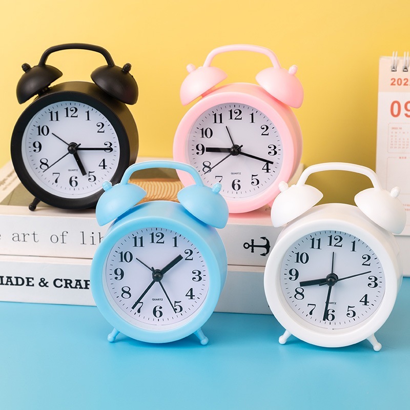 JAM Alarm Weker Kecil Bahan PLASTIK Jam Dinding Jam ALARM Klasik