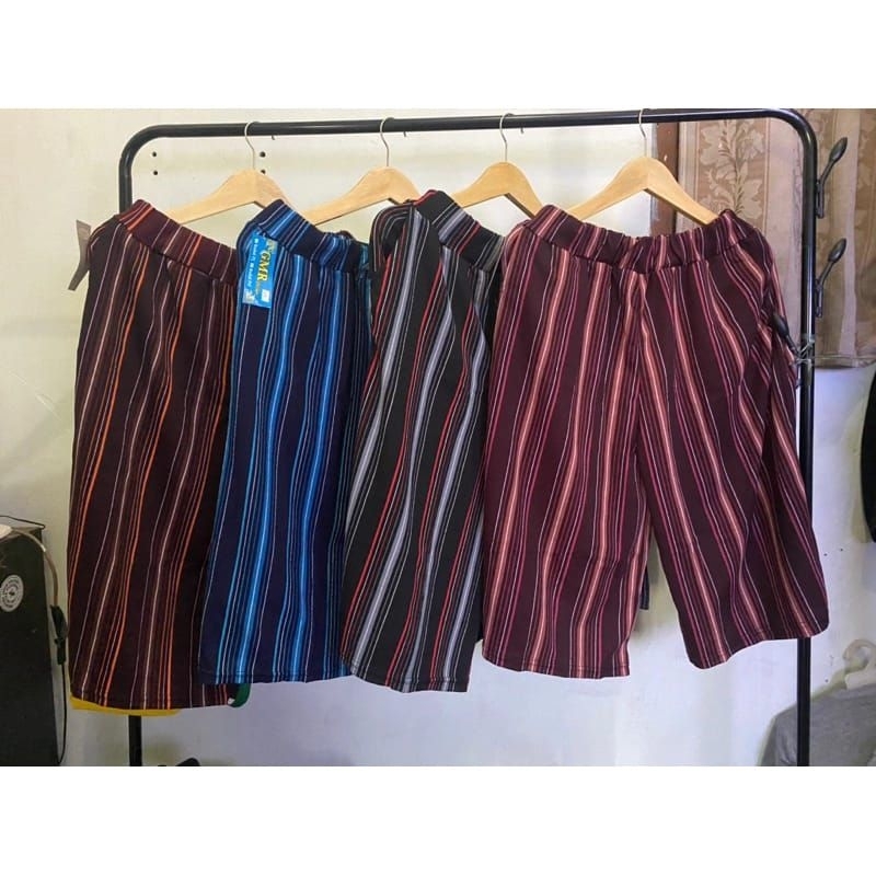 JUMBO)Celana pendek jumbo wanita salu muat bb 90-120/Celana pendek jumbo wanita