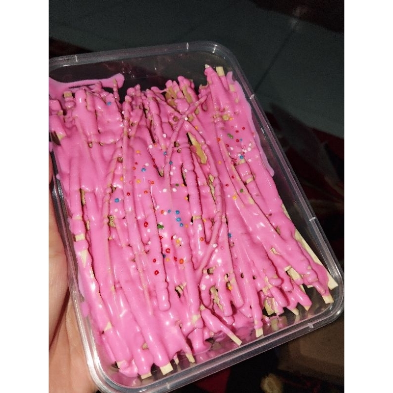 

MIELIDI LUMER KEKINIAN, STRAWBERRY SWEET