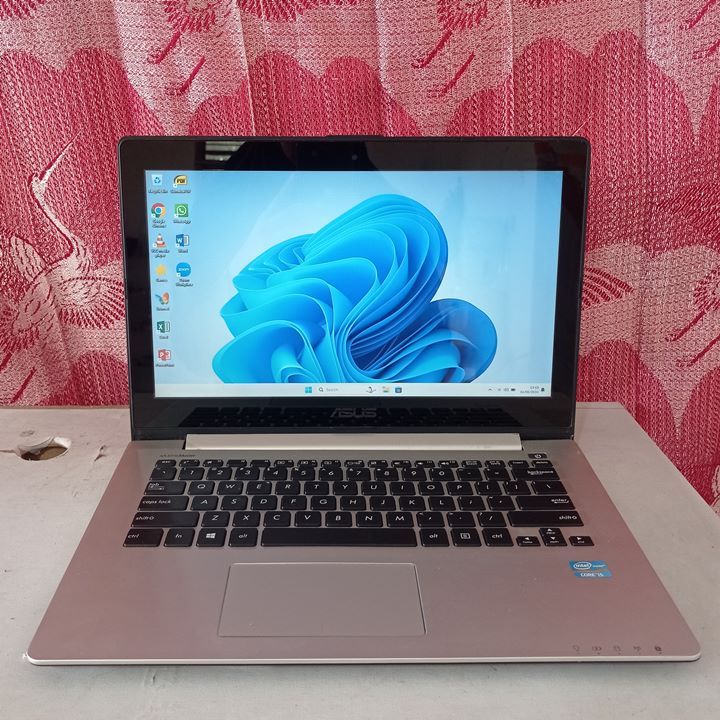 Laptop Asus S300C Slim Touchscreen Layar Sentuh Tipis Intel Core i5