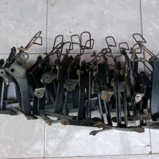 dudukan cover tameng honda beat fi 2013 2014 2015 ORIGINAL