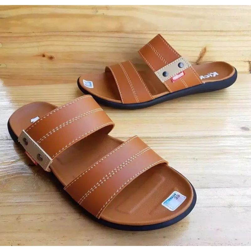 SANDAL PRIA KICKERS SANDAL PRIA KICKERS SLOP SANDAL PRIA SLOP