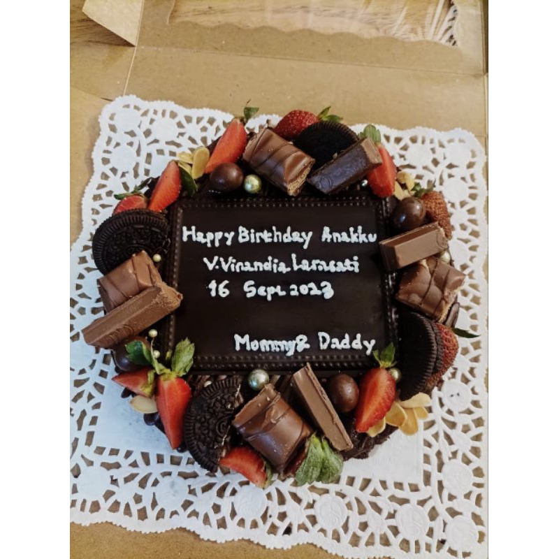 

Brownies Brownis Bundar Ukuran diameter 20 cm