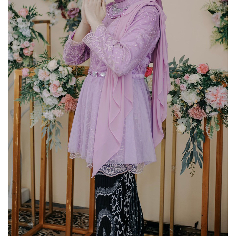 Preloved One Set Kebaya Floo Fashion Aruna Purple Plus Rok Batik