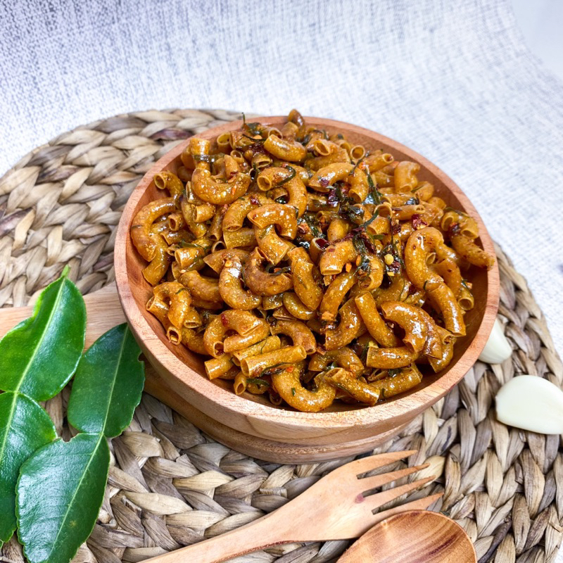

MAKARONI PEDAS GURIH MANIS NIKMAT DAUN JERUK 500GR