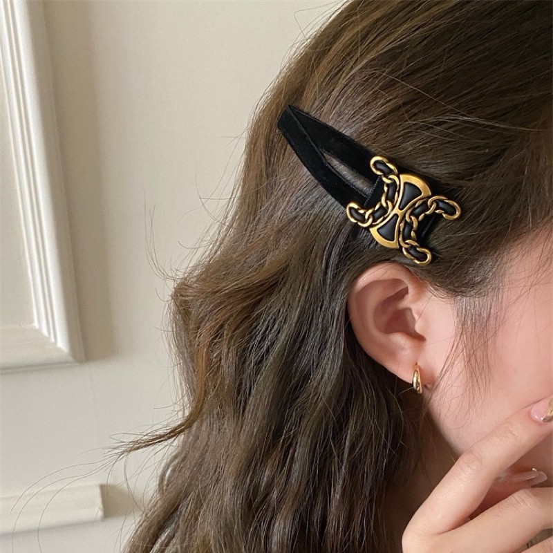 Chuu Hair Clip Accessories /Hair clip korean style