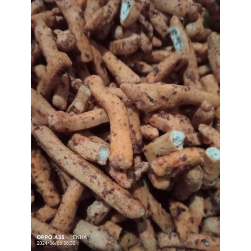 

Basreng pedas daun jeruk 500gr// Bastik pedas balado // murah