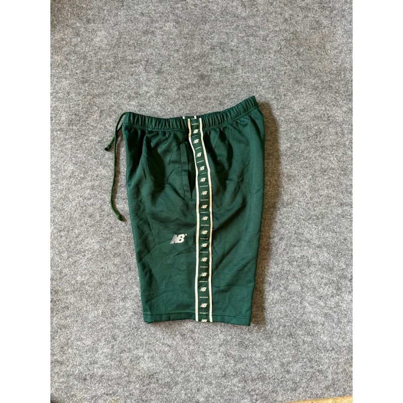 CELANA PENDEK NEW BALANCE SECOND