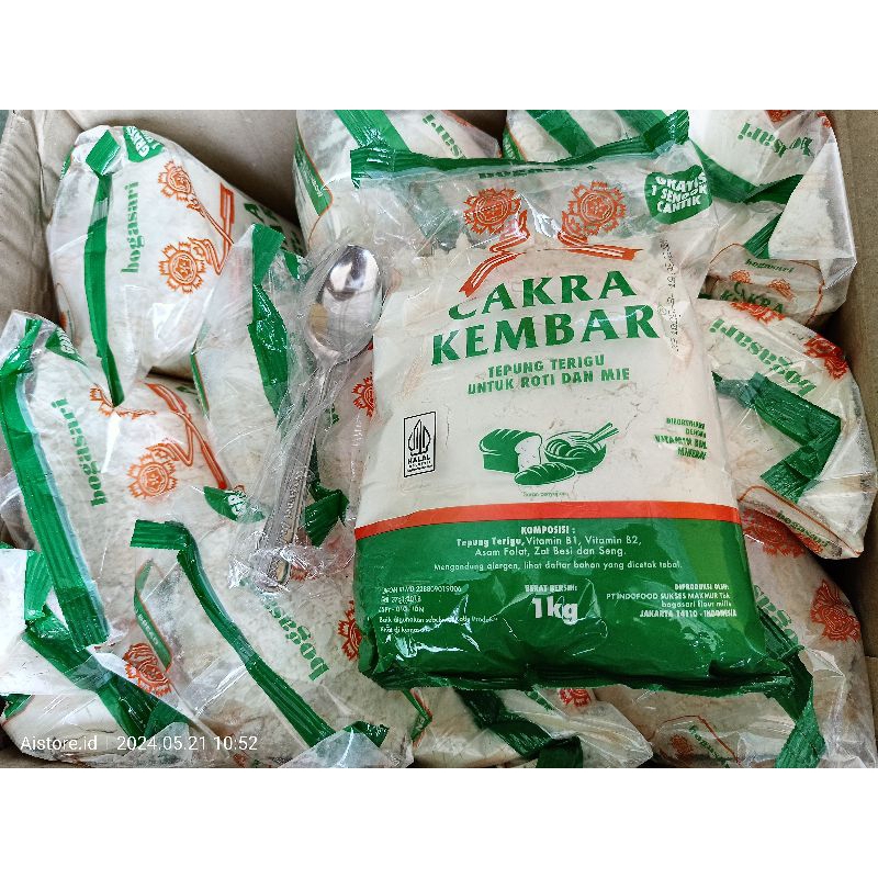 

TEPUNG TERIGU CAKRA KEMBAR 1KG FREE SENDOK