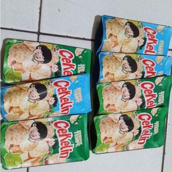 

KERIPIK TEMPE CEKELIN | CEMILAN KELUARGA