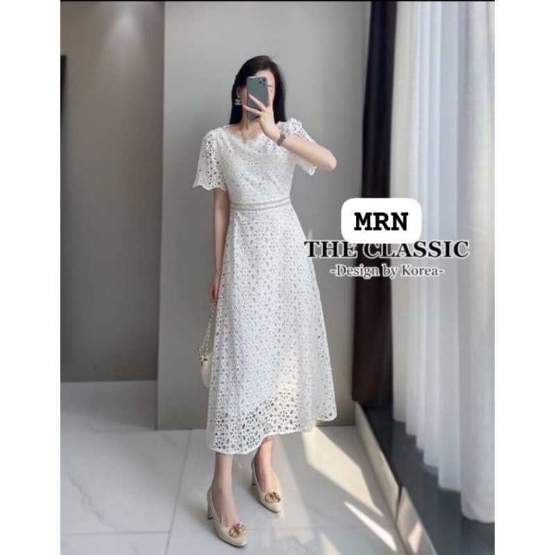 Dress Classic mewah warna putih  dan pink brokat import