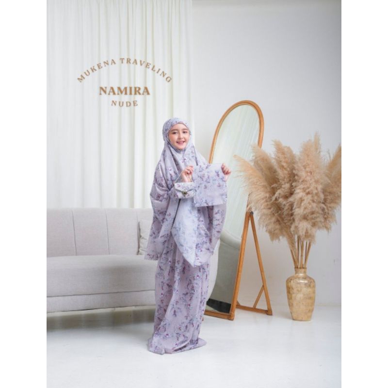 mukena traveling couple// mukena traveling parasut korea couple