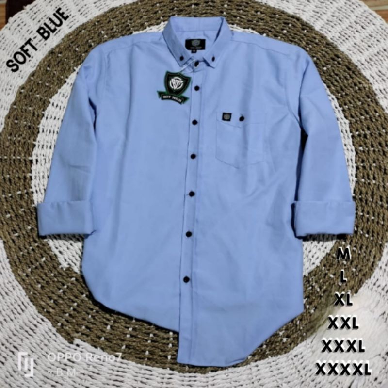 Kemeja Biru Pria Lengan Panjang Formal Hem Polos Pria Casual Kemeja Kantor Pria Biru Soft Blue