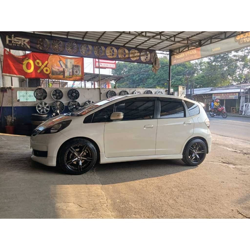 Promo paket velg dan ban ring 17 mobil jazz yaris mobilio freed