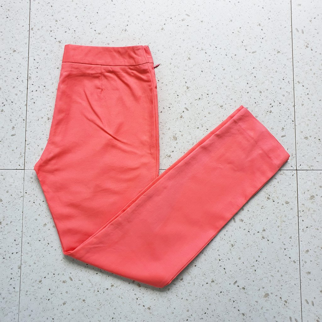Celana Panjang Wanita Love 21 / Size 30 - Lingkar 80 cm / Bekas - Second - Preloved