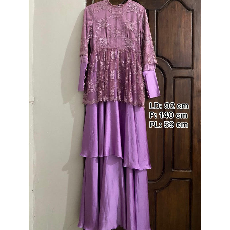 Preloved Second Purple Dress Pesta Ungu Mewah Lembut