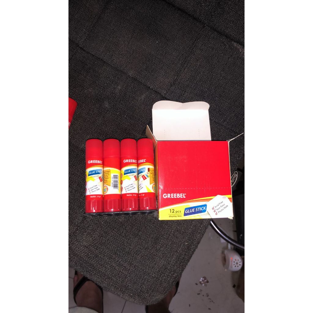 

glue stick greebel 8 gram ( kecil) water washable