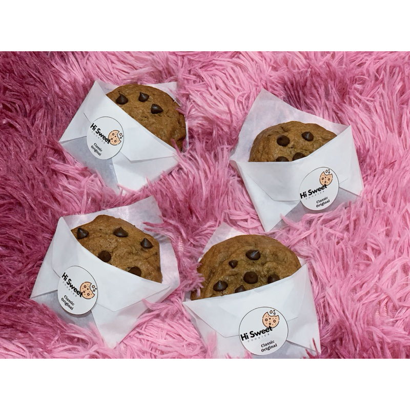 

Soft cookies Classic Original by hisweetbychezia (1 box isi 4 pcs cookies ukuran 8X8)