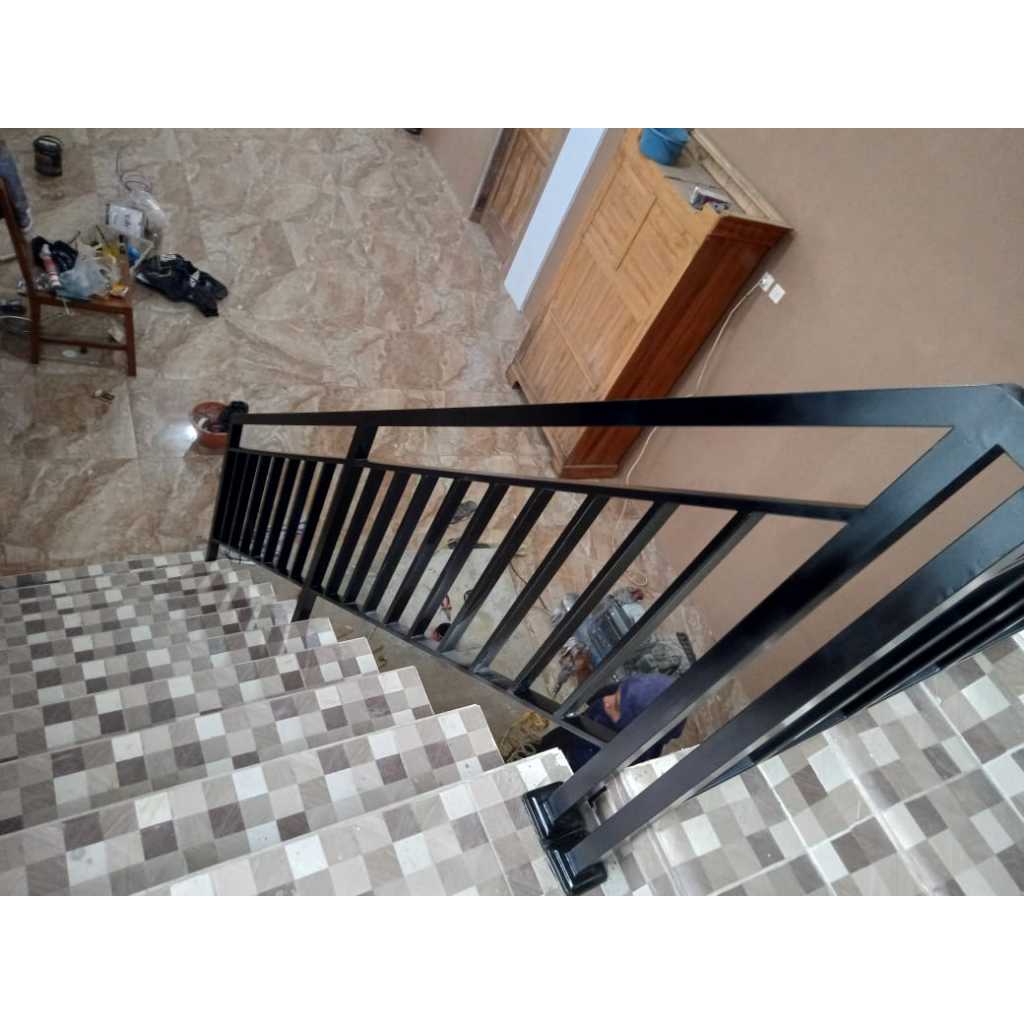 railing tangga rumah minimalis