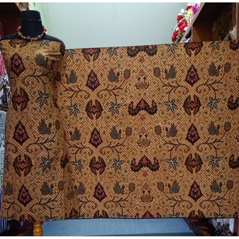 Kain Batik Tulis Sogan