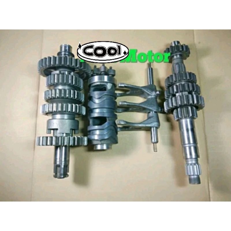 Gearbok Gir Gigi Rasio Transmisi Yamaha Jupiter Mx 135 New 5 Speed ( ORI ) Lepasan Motor,