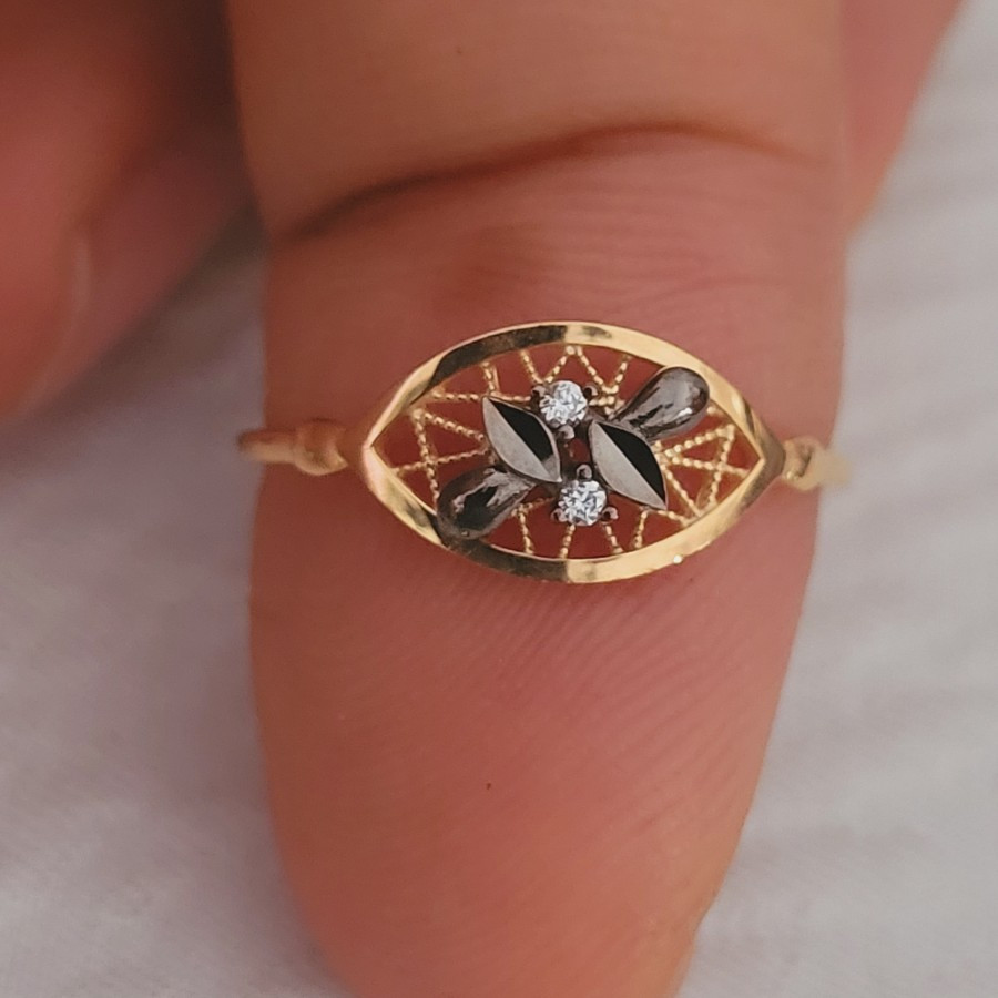 cincin daun ad mata var emas 70% 700 70 %