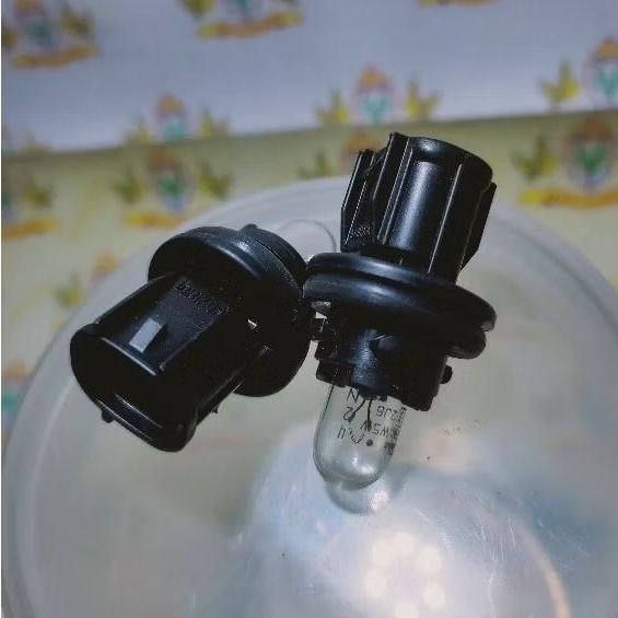 Socket Soket Fiting + Lampu Senja Kota Toyota Innova Grand Max Original Ichikoh