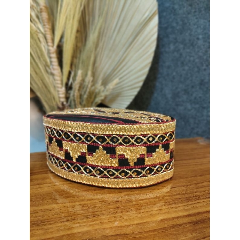 PECI TAPIS LAMPUNG SULAM TANGAN BENANG MAS KRISTAL