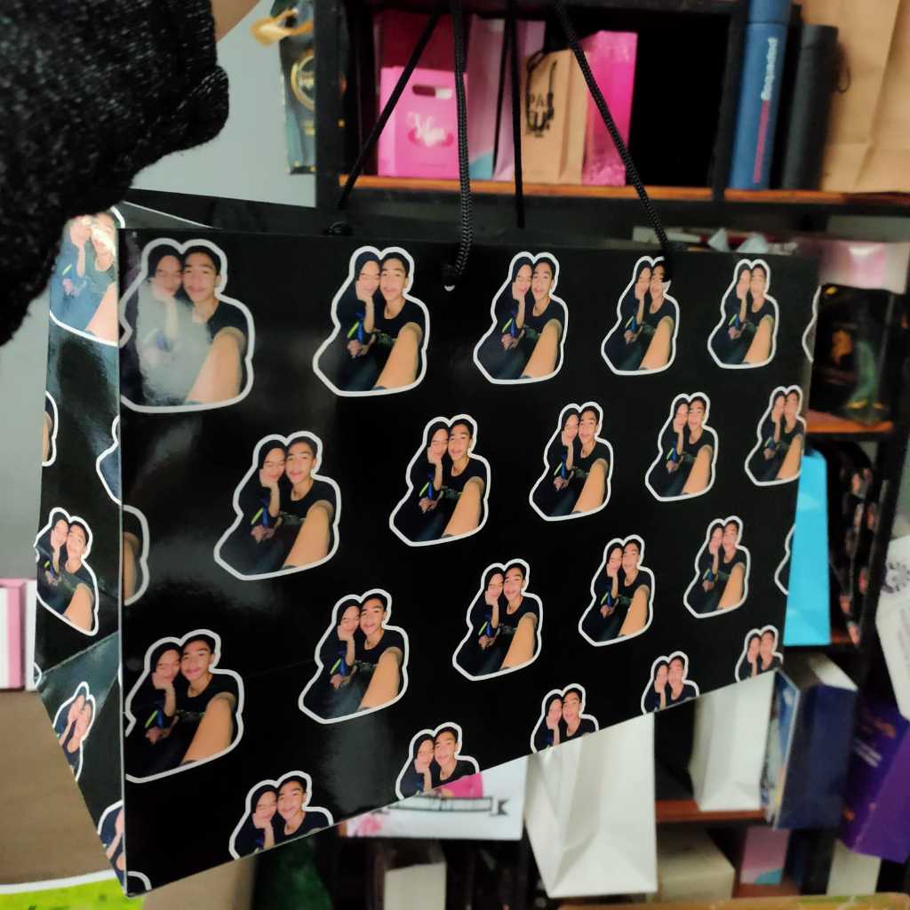 

Paper bag kado custom foto polaroid/ custom paperbag foto FREE DESAIN