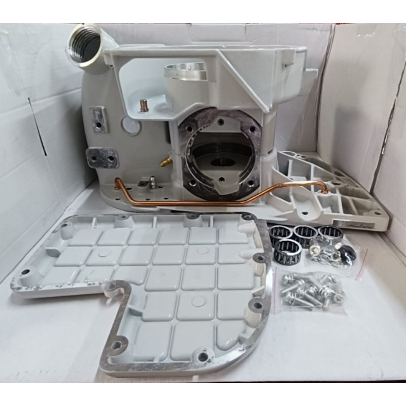 crankcase assy / bodi komplit gergaji mesin chainsaw MS 070 tcmec original