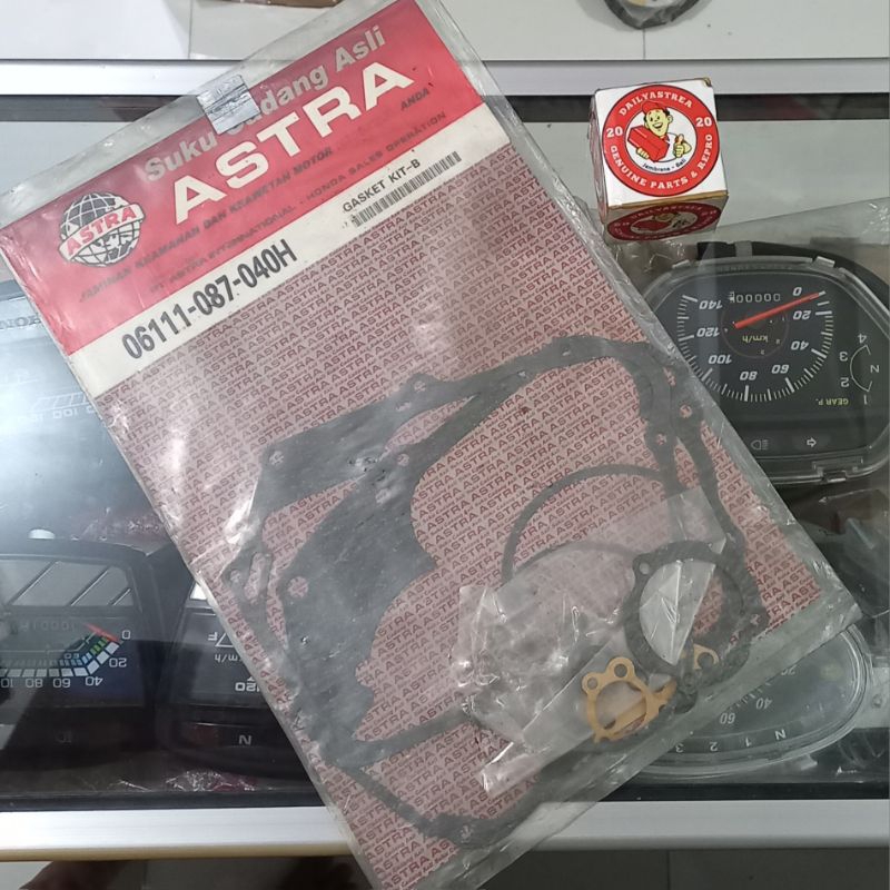 PAK PACK PERPAK GASKET KIT B BLOK MESIN HONDA C70 C 70 ORIGINAL ORI ASTRA 06111-087-040H