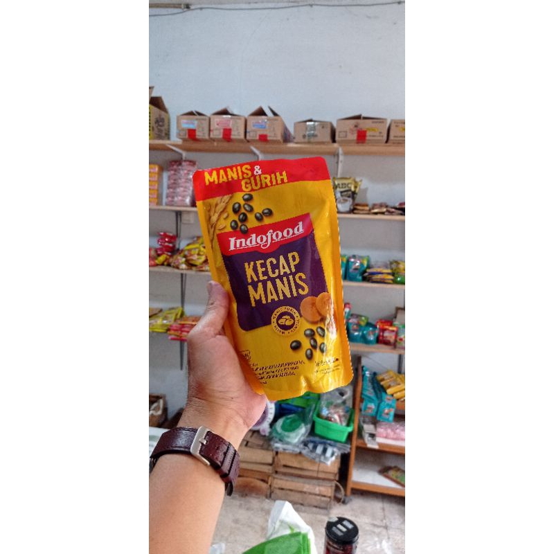 

Indofood kecap manis gurih 520ml kemasan refill pouch halal dan BPOM