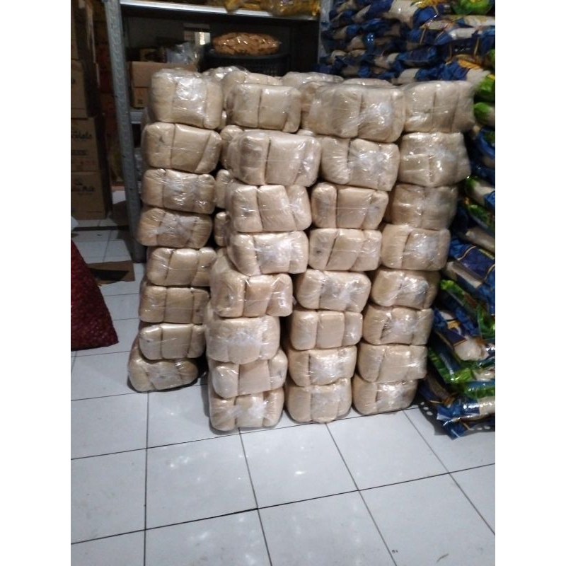 

Isi 10 pack Gula Pasir Kemasan Buwuhan Gula Putih