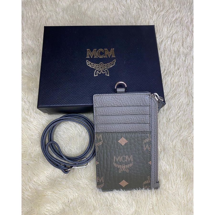 

3011-015 MCM LANYARD GREEN SIG