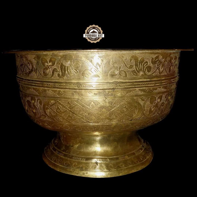 Bokor kuningan ukir lawas size BESAR ( B493 )