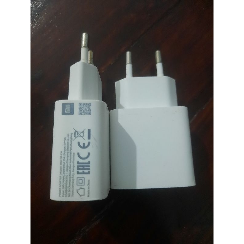 Charger Xiaomi 2A 10w second ori bawaan hp, tanpa kabel