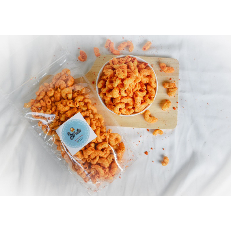 

Makaroni Pedas / Cemilan Enak